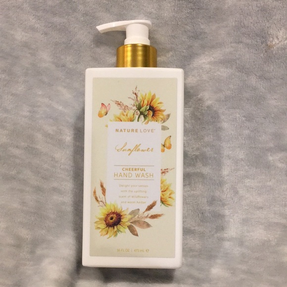 Scented Sunflower Cheerful Hand Wash 16 oz Plastic Pump NWT - Picture 1 of 16